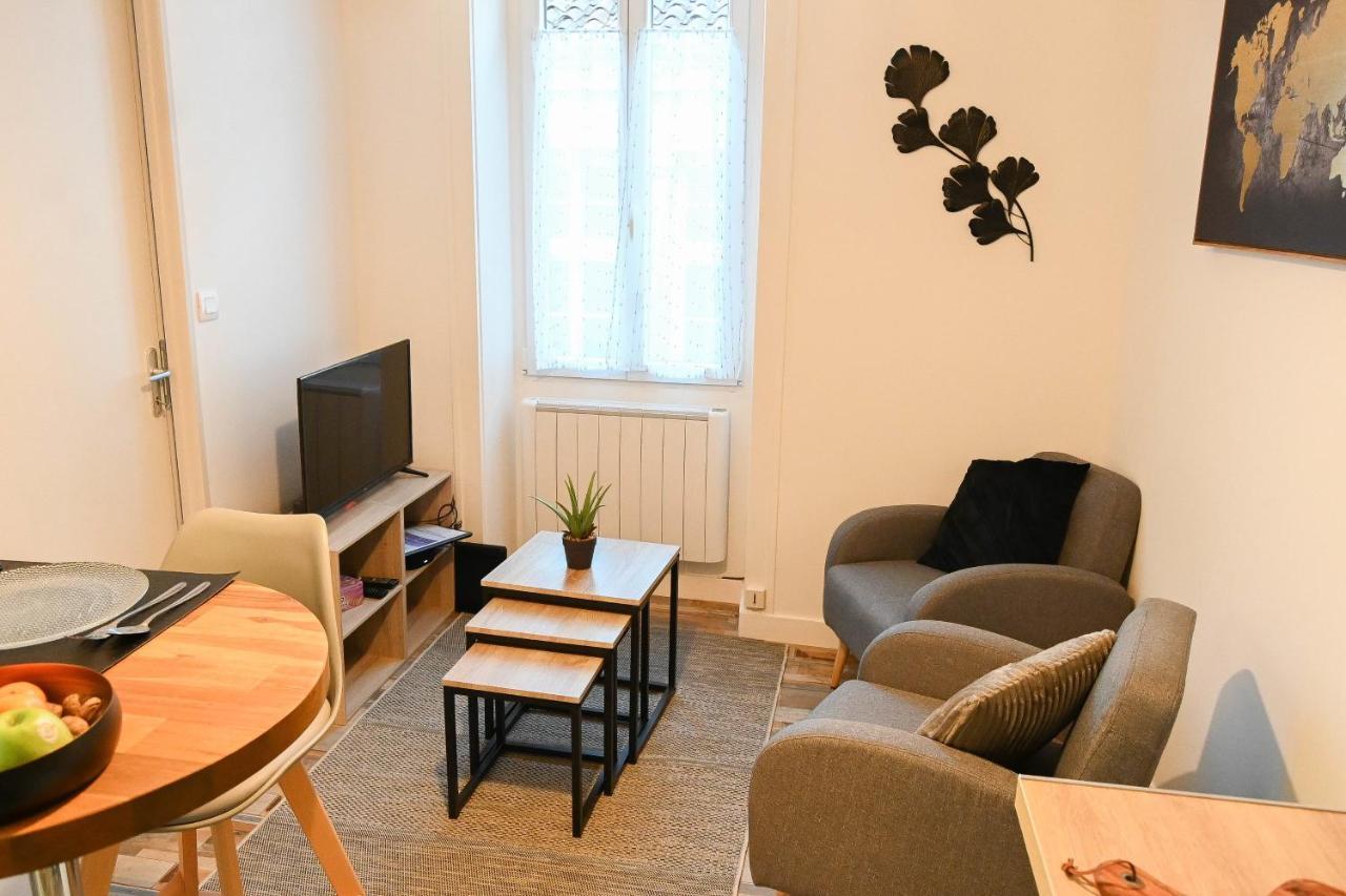 L'Albizia #Hyper-Centre #Marche Couvert Cognac Extérieur photo